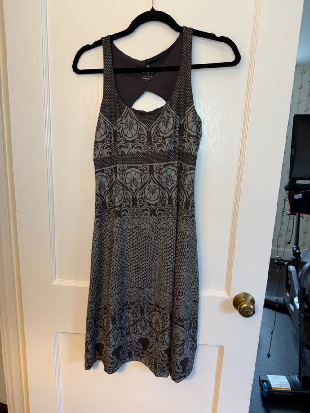 prAna Gray Black Geometric A-Line Dress Scoop Neck Strappy Sleeveless Knee M